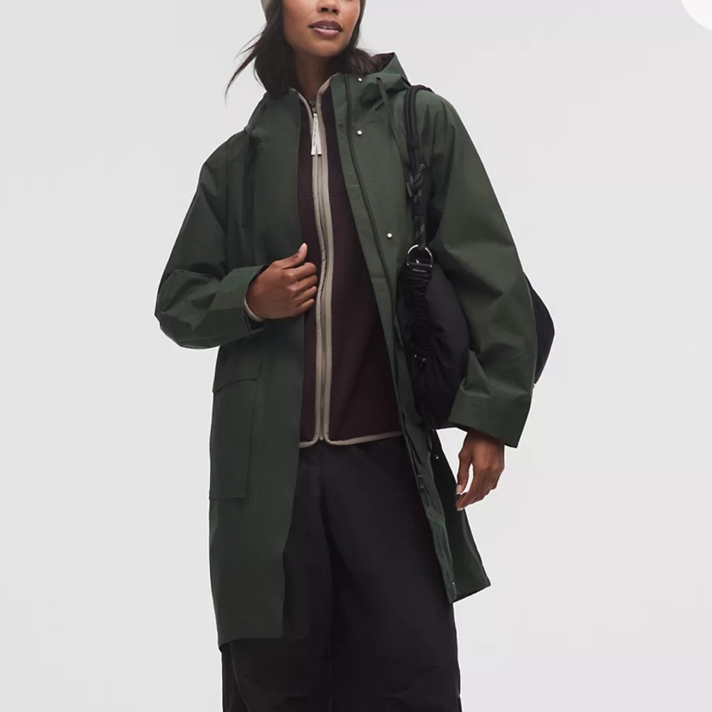 Lululemon fishtail raincoat